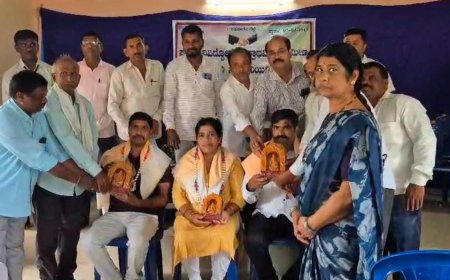 ಪಾಳಾದಲ್ಲಿ ಉರಗ ರಕ್ಷಕ ಸುನೀಲ್ ಹೊನ್ನಾವರರಿಗೆ ಸನ್ಮಾನ