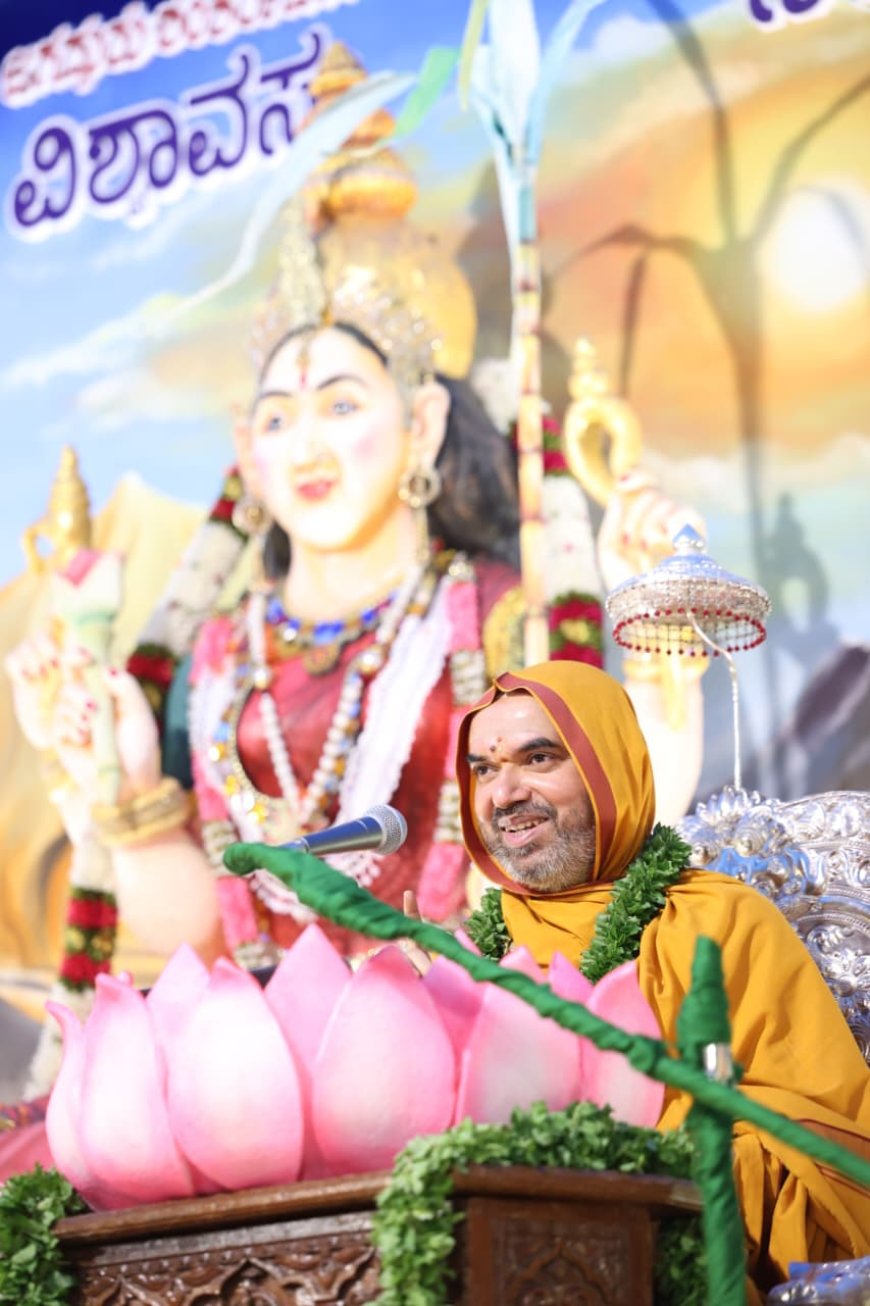ನವರಾತ್ರಿ ಎಂದರೆ ಮನರಂಜನೆಯಲ್ಲ. ಅದು ದೇವಿಯ ಆರಾಧನೆ: ರಾಮಚಂದ್ರಾಪುರ ಶ್ರೀ