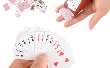 ಇಸ್ಪೀಟ್ ಆಡುತ್ತಿದ್ದವರಲ್ಲಿ ಒಬ್ಬ ಸಿಕ್ಕುಬಿದ್ದ, ನಾಲ್ವರು ಓಡಿಹೋದ್ರು