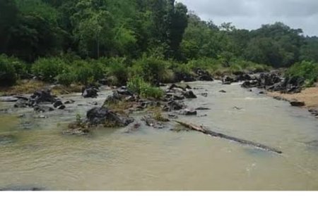 ಬೇಡ್ತಿ ವರದಾ ನದಿಜೋಡಣೆ ವಿರೋಧಿಸಿ ತುಂಬೇಬೀಡಿನಲ್ಲಿ ಬೃಹತ್ ಪ್ರತಿಭಟನೆ 