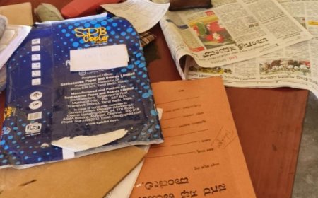 ನಿವೃತ್ತ ನೌಕರನ ಮನೆಯಲ್ಲಿ ನಗರಸಭೆ ಖಾಯಂ ಸಿಬ್ಬಂದಿಗಳ ಮೂಲ ಕಡತ, ಸರ್ವಿಸ್ ಫೈಲ್ ಪರಿಶೀಲನೆ - ತಿದ್ದುಪಡಿ.