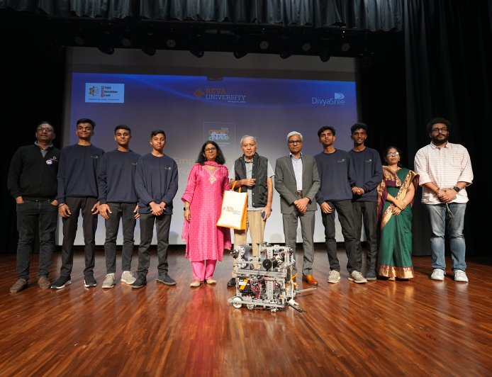 ಜಾಗತಿಕ ರೊಬೊಟಿಕ್ಸ್ ವೇದಿಕೆಯಲ್ಲಿ ಭಾರತವನ್ನು ಪ್ರತಿನಿಧಿಸಲಿರುವ ಸರ್ಕಾರಿ ಶಾಲೆಯ ವಿದ್ಯಾರ್ಥಿಗಳು