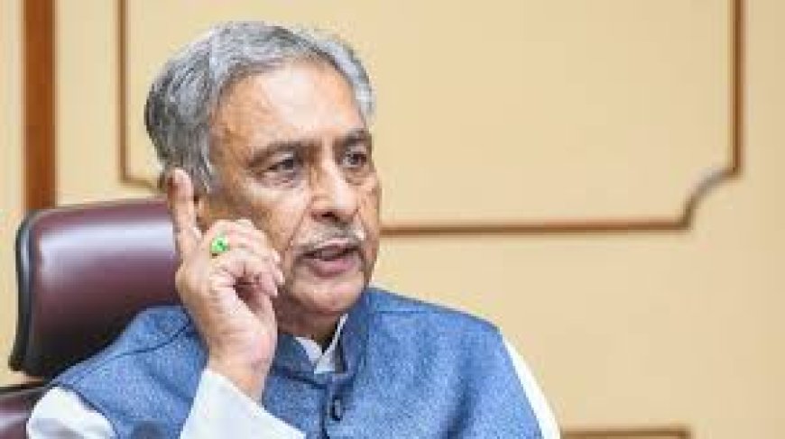 ವಿಧಾನ ಪರಿಷತ್ ಸಭಾಪತಿಗಳ ಕಾರಿನ ಟಯರ್ ಬ್ಲಾಸ್ಟ್: ಪ್ರಾಣಾಪಾಯದಿಂದ ಪಾರಾದ ಹೊರಟ್ಟಿ