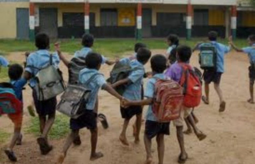 ದಸರಾ ರಜೆಯ ನಂತರ ಶಾಲೆಗಳಲ್ಲಿ ಚಿಣ್ಣರ ಕಲರವ