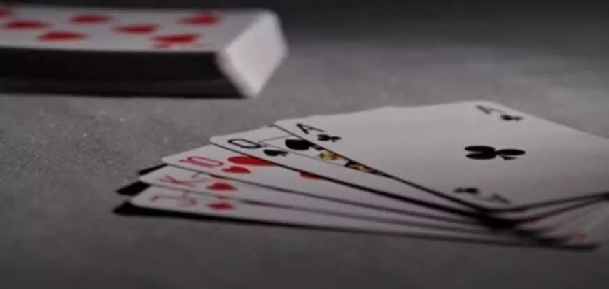 ದೇವರಹೊಳೆಯಲ್ಲಿ ಇಸ್ಪೀಟ್:  ಅಂದರ್ ಆದವರೆಲ್ಲ ಅಡಿಕೆ ವ್ಯಾಪಾರಿಗಳು