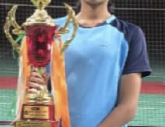 ರಾಷ್ಟ್ರಮಟ್ಟದ ಶಟಲ್ ಬ್ಯಾಡ್ಮಿಂಟನ್ ಪಂದ್ಯಾವಳಿಗೆ ದೃಷ್ಟಿ ನಕುಲ್ ಕಾಮತ್ ಆಯ್ಕೆ