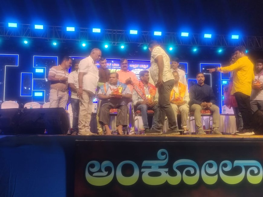 ಅಂಕೋಲಾ ಕರಾವಳಿ ಉತ್ಸವದಲ್ಲಿ ರಕ್ತದಾನಿ ರಾಘಣ್ಣನಿಗೆ ಸನ್ಮಾನ