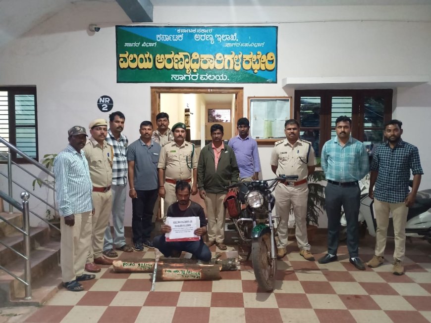 ಶ್ರೀಗಂಧದ ಮರ ಕಡಿದು ಸಾಗಿಸುತ್ತಿದ್ದ ವ್ಯಕ್ತಿಯ ಬಂಧನ