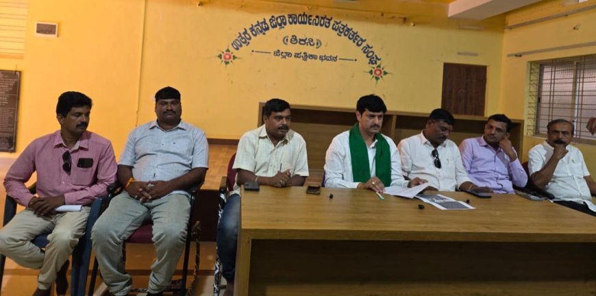 ಕಳೆದ ವರ್ಷದ ಜಾತ್ರೆ ಅನುದಾನ ೫ ಕೋಟಿ ಇನ್ನೂ ಬಂದಿಲ್ಲ: ಭೀಮಣ್ಣ ವಿರುದ್ಧ ಅನಂತಮೂರ್ತಿ ವಾಗ್ದಾಳಿ