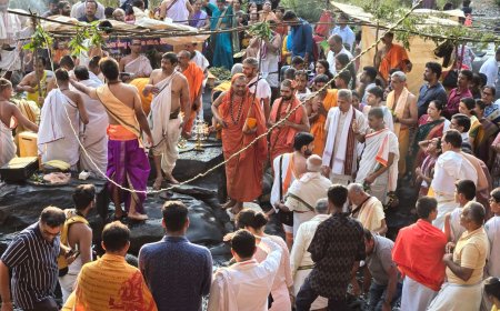 ನದಿಗಳ ಉಳಿವಿಗಾಗಿ ಸಹಸ್ರಲಿಂಗದಲ್ಲಿ ನದಿಪೂಜೆ: ಸ್ವರ್ಣವಲ್ಲಿ ಶ್ರೀಗಳ ಕರೆ | ಸ್ವಾಮೀಜಿಗಳ ಆಶೀರ್ವಚನದ ಪೂರ್ಣ ವೀಡಿಯೋ ಇಲ್ಲಿದೆ ನೋಡಿ