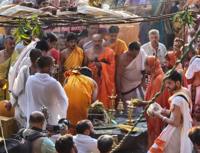 ನದಿಗಳು ಉಳಿದರೆ ನಾಡು: ಗಂಗಾವಳಿ ರಕ್ಷಣೆಗಾಗಿ ಸಹಸ್ರಲಿಂಗದಲ್ಲಿ ಸ್ವಾಮೀಜಿಗಳ ಜಾಗೃತಿ ಕರೆ