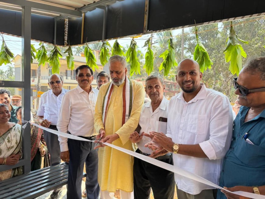 ಸೇವೆಯೇ ಸಾರ್ಥಕತೆ: ಗೌರವಧನದಲ್ಲೇ ಎರಡು ಬಸ್ ತಂಗುದಾಣ ನಿರ್ಮಿಸಿ ಮಾದರಿಯಾದ ಗ್ರಾಮ ಪಂಚಾಯತ್ ಸದಸ್ಯ ನವೀನ್ ಶೆಟ್ಟಿ!