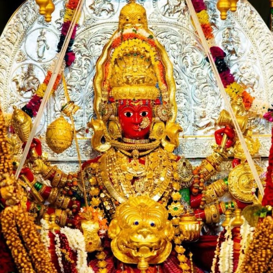 ಶಿರಸಿ ಮಾರಿಕಾಂಬಾ ಜಾತ್ರಾ ಸಂಭ್ರಮ: ರಥಾರೂಢಳಾಗಿ ಮಾರಿಗದ್ದುಗೆಗೆ ಹೊರಟ ಜಗನ್ಮಾತೆ