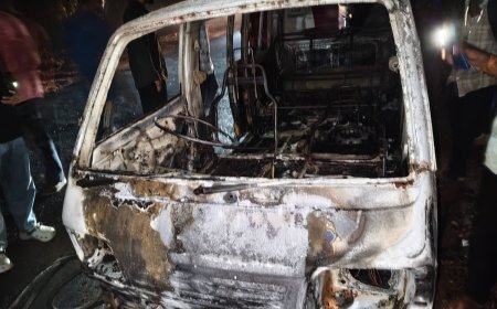  ಜಾಗನಳ್ಳಿಯಲ್ಲಿ ಚಲಿಸುತ್ತಿದ್ದ ಓಮ್ನಿ ಕಾರಿನಲ್ಲಿ ದಿಢೀರ್ ಬೆಂಕಿ! ವೀಡಿಯೋ ವೈರಲ್