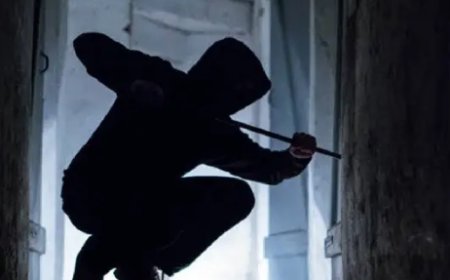 ಶಿರಸಿಯಲ್ಲಿ ಹಾಡಹಗಲೇ ಮನೆಗಳ್ಳರ ಅಟ್ಟಹಾಸ: ಲಕ್ಷಾಂತರ ಮೌಲ್ಯದ ಚಿನ್ನಾಭರಣ, ನಗದು ಕಳವು!