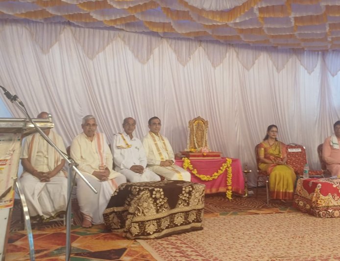 ದೇಗುಲ ಸಂರಕ್ಷಿಸಿದರೆ  ಸಂರಕ್ಷಿಸಿದವರನ್ನು ಭಗವಂತ ರಕ್ಷಿಸುವ: ನ್ಯಾ| ಪಂಡಿತ್