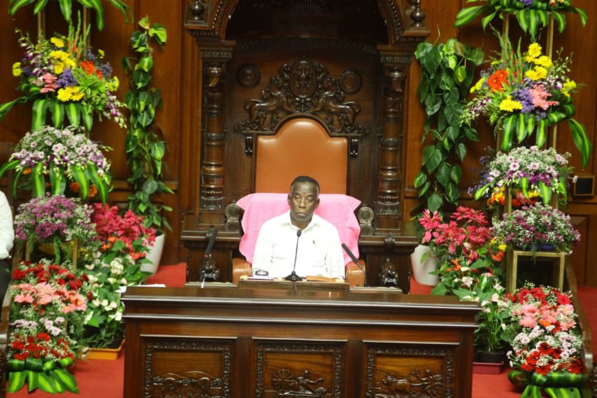 ಸಿದ್ದಿ ಸಮುದಾಯದ ಹೆಮ್ಮೆ: ವಿಧಾನ ಪರಿಷತ್ತಿನ ಸಭಾಪತಿ ಪೀಠದಲ್ಲಿ ಶಾಂತಾರಾಮ ಸಿದ್ದಿ – ಒಂದು ಐತಿಹಾಸಿಕ ಕ್ಷಣ