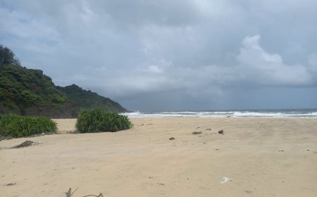 ಮಂಕಿ ಕಡಲಧಾಮಕ್ಕೆ 'ತ್ಯಾಜ್ಯ' ಕಂಟಕ: ನಿಸರ್ಗದ ಮಡಿಲಲ್ಲಿ ಕಸದ ರಾಶಿ ಸುರಿಯಲು ಸಿದ್ಧತೆ; ಸ್ಥಳೀಯರ ಆಕ್ರೋಶ!