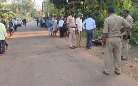 ಬನವಾಸಿ: ಅತಿವೇಗಕ್ಕೆ ಬಲಿಯಾದ ಯುವಕ; ಗೂಡ್ಸ್ ವಾಹನ-ಬೈಕ್ ನಡುವೆ ಭೀಕರ ಅಪಘಾತ