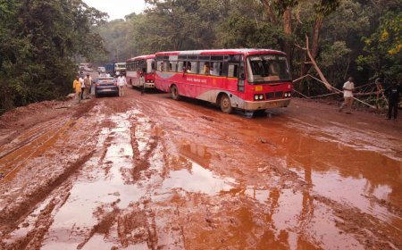 ತಳ್ಳು ಗಾಡಿ ಐಸಾ! ಇನ್ನೂ ಸ್ವಲ್ಪ ಐಸಾ!!! ಛೇ ಇದೇನಿದು ಅವಸ್ಥೆ! ಬುದ್ಧಿವಂತರ ನಾಡನ್ನು ಯಾವ ಹಂತಕ್ಕೆ ತಂದಿಟ್ಟರು ಇವರು ನೋಡಿ!