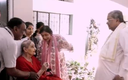 ದಿವಂಗತ ರಾಮಕೃಷ್ಣ ಹೆಗಡೆ ನಿವಾಸಕ್ಕೆ ಭೇಟಿ ನೀಡಿ ಪತ್ನಿಯ ಆರೋಗ್ಯ ವಿಚಾರಿಸಿದ ಸಿಎಂ ಸಿದ್ದರಾಮಯ್ಯ