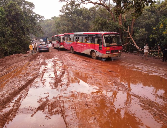 ಶಿರಸಿ-ಹಾವೇರಿ ಹೆದ್ದಾರಿ (NH 766E) ಕಾಮಗಾರಿ ವಿಳಂಬ: ಪ್ರಧಾನಿ ಕಚೇರಿಗೆ ದೂರು, ಸಿಬಿಐ ತನಿಖೆಗೆ ಆಗ್ರಹ!