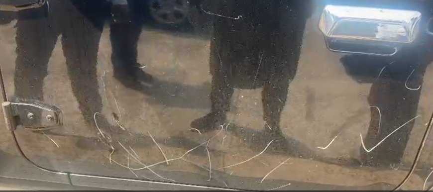 ಶಿರಸಿ ಕೋರ್ಟ್ ಆವರಣದಲ್ಲೇ ‘ಥಾರ್’ಗೆ ಗೀರು: ವಕೀಲೆ ಸವಿತಾ ದೀಪಕ್ ವಾಹನ ಟಾರ್ಗೆಟ್! ಪ್ರಾಣಭಯದಲ್ಲಿ ನ್ಯಾಯವಾದಿ?