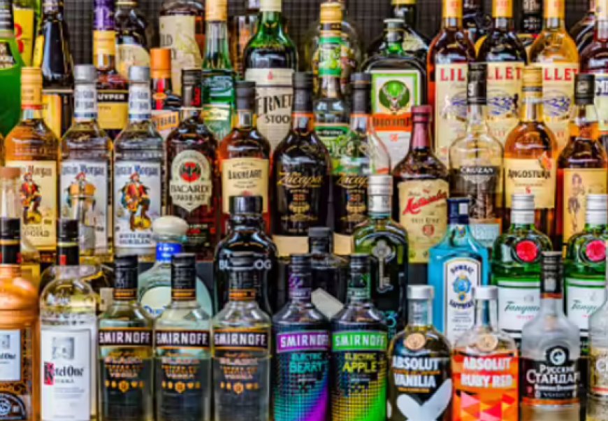 ಮೀನಿನ ಘಮದ ಮರೆಯಲ್ಲಿ ಮದ್ಯದ ನಶೆ: ಅಬಕಾರಿ ಇಲಾಖೆಯ 'ಖಡಕ್' ಕಾರ್ಯಾಚರಣೆ!