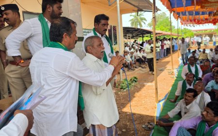 ರೈತರ ಹಣ ಗುಳುಂ!? ಕೋಟಿ ಕೋಟಿ ಭ್ರಷ್ಟಾಚಾರದ ಆರೋಪ: ಕಾಳಂಗಿ ಸೊಸೈಟಿಗೆ ರೈತರ ಬೃಹತ್ ಮುತ್ತಿಗೆ!