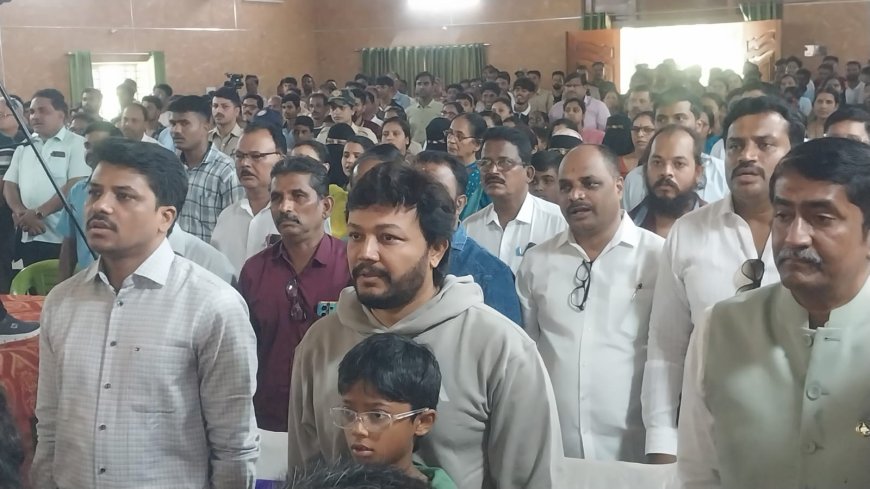ದಾಂಡೇಲಿಯಲ್ಲಿ ಗೋಲ್ಡನ್ ಸ್ಟಾರ್ ಗಣೇಶ್ ಮಿಂಚು: ಮಕ್ಕಳೊಂದಿಗೆ ಹಾಡಿ-ಕುಣಿದು ಸಂಭ್ರಮ!
