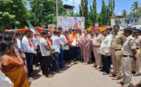 ಸಿದ್ದಾಪುರ ಸರ್ಕಾರಿ ಆಸ್ಪತ್ರೆಯಲ್ಲಿ ವೈದ್ಯರ ಕೊರತೆ ಖಂಡಿಸಿ ಬಿಜೆಪಿ ಯುವ ಮೋರ್ಚಾ ಪ್ರತಿಭಟನೆ; 'ಶಾಸಕರ ನಿರ್ಲಕ್ಷದಿಂದ ಆರೋಗ್ಯ ಸೇವೆ ಹದಗೆಟ್ಟಿದೆ' ಆರೋಪ