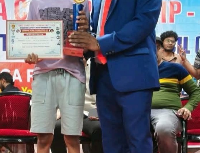 ರಾಷ್ಟ್ರಮಟ್ಟದ ಯೋಗ ಸ್ಪರ್ಧೆಯಲ್ಲಿ ಅನೀಶ್‌ಗೆ ಚಿನ್ನ; ಅಂತರರಾಷ್ಟ್ರೀಯ ಚಾಂಪಿಯನ್‌ಶಿಪ್‌ಗೆ ಆಯ್ಕೆ