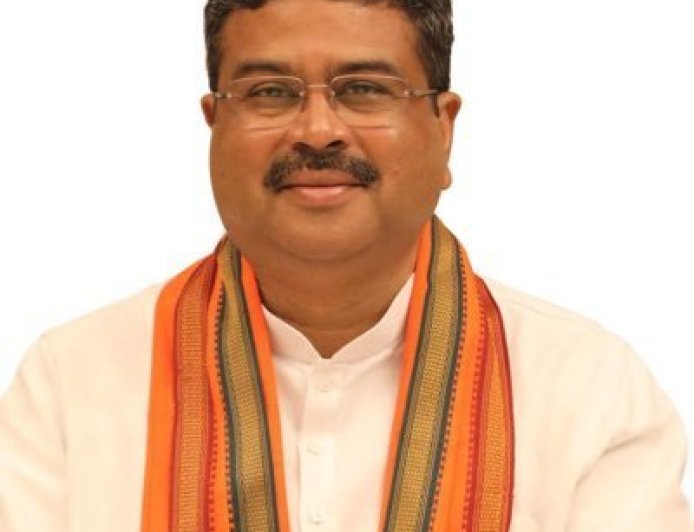 ನೀಟ್ ಪೇಪರ್ ಸೋರಿಕೆ ಪ್ರಕರಣ: ವಿದ್ಯಾರ್ಥಿ ಹೋರಾಟಕ್ಕೆ ಮಣಿದ ಕೇಂದ್ರ; ಶಿಕ್ಷಣ ಸಚಿವ ಧರ್ಮೇಂದ್ರ ಪ್ರಧಾನ್ ರಾಜೀನಾಮೆ