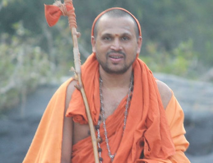 ರಕ್ತದಾನದ ಗುರುಗಳು ಮತ್ತು ಗುರುಗಳ ರಕ್ತದಾನ :  ಉಪದೇಶಕ್ಕಿಂತ ಆದರ್ಶ ದೊಡ್ಡದು