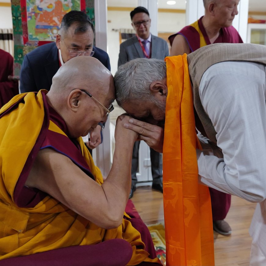 ದಲಾಯಿ ಲಾಮಾ ಭೇಟಿ ಮಾಡಿ ಆಶೀರ್ವಾದ ಪಡೆದ ಸಂಸದ ಕಾಗೇರಿ