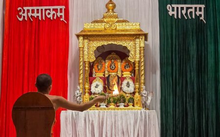 ಅಸ್ಮಾಕಂ ಭಾರತಮ್: ಪರ್ತಗಾಳಿಯಲ್ಲಿ ಶ್ರೀ ರಾಮದೇವ ವೀರವಿಠ್ಠಲನಿಗೆ ದೇಶಭಕ್ತಿಯ ಅಲಂಕಾರ