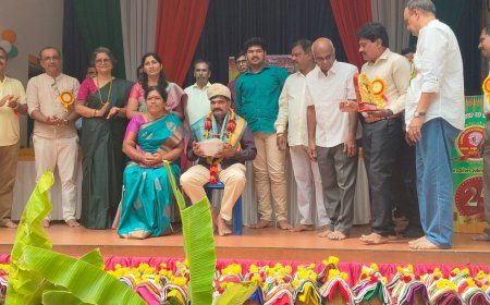 30 ಸಾವಿರಕ್ಕೂ ಅಧಿಕ ಹಾವುಗಳ ರಕ್ಷಕ ಸುನೀಲ್ ಹೊನ್ನಾವರ ದಂಪತಿಗೆ ಬೆಂಗಳೂರಿನಲ್ಲಿ ಸನ್ಮಾನ