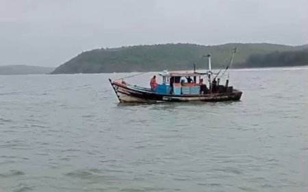 ತದಡಿ ಅಳಿವೆಯಲ್ಲಿ ಮತ್ತೊಂದು ಬೋಟ್ ಮುಳುಗಡೆ; ನಾಲ್ವರು ಮೀನುಗಾರರು ಪಾರು, ₹20 ಲಕ್ಷ ನಷ್ಟ