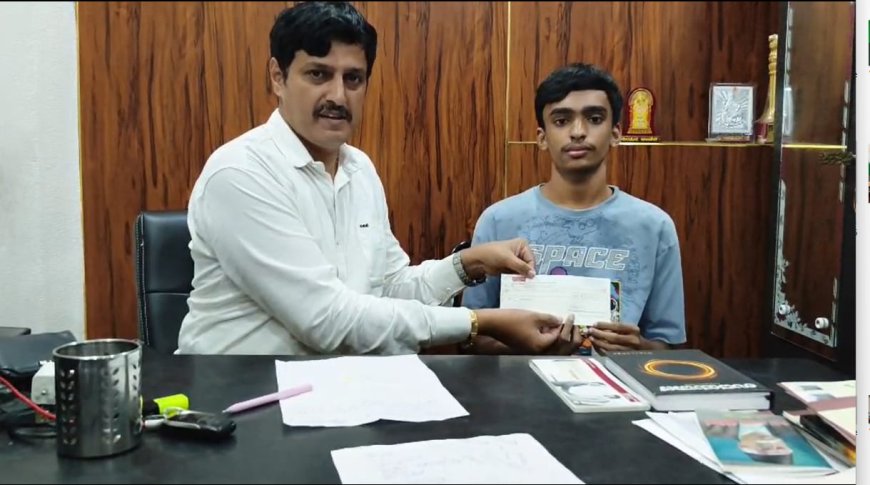 ಏಷ್ಯಾ ಫೆಸಿಫಿಕ್ ಯೋಗ ಸ್ಪರ್ಧೆಗೆ ಆಯ್ಕೆಯಾದ ನಂದನ್ ಭಟ್‌ಗೆ ಅನಂತಮೂರ್ತಿ ಹೆಗಡೆ ವೈಯಕ್ತಿಕ ನೆರವು; ಜಿಲ್ಲೆಯ ಯುವ ಸಾಧಕನಿಗೆ ಅಭಿನಂದನೆ