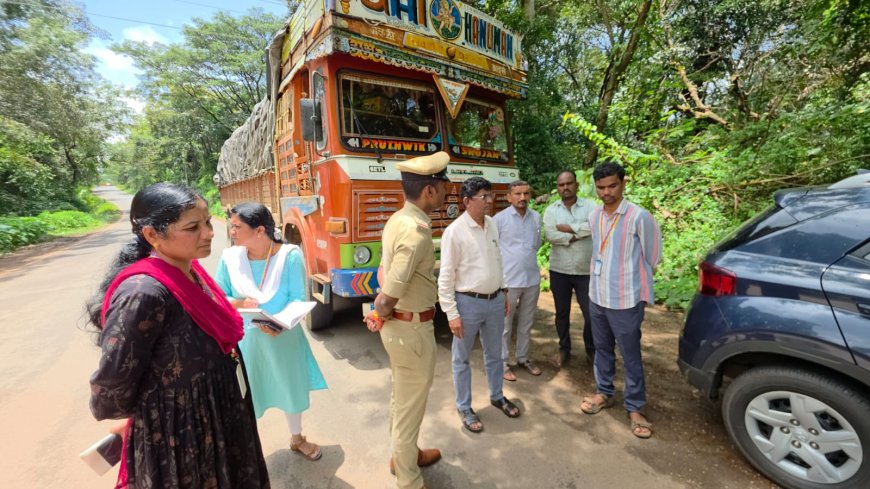 ಶಿರಸಿಯಲ್ಲಿ ಅಕ್ರಮ ರೇಷನ್ ಅಕ್ಕಿ ಸಾಗಾಟಕ್ಕೆ ಬಿಗ್ ಶಾಕ್: 476 ಚೀಲ ಪಡಿತರ ಅಕ್ಕಿ ಸಮೇತ ಲಾರಿ ವಶ!