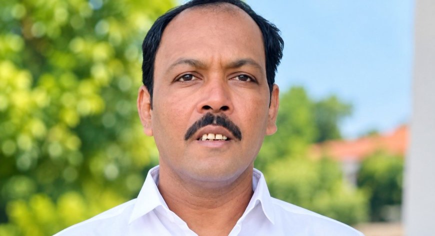 ಕರ್ತವ್ಯದ ನಡುವೆಯೇ ದಿಢೀರ್ ಎದೆನೋವು; ಕಚೇರಿಯಲ್ಲೇ ಕುಸಿದುಬಿದ್ದ ಎಫ್‌ಡಿಎ : ಚಿಕಿತ್ಸೆ ಫಲಿಸದೆ ತಹಶೀಲ್ದಾರ್ ಕಚೇರಿ ಸಿಬ್ಬಂದಿ ಫಂಡರೀನಾಥ ನಾಯ್ಕ ನಿಧನ