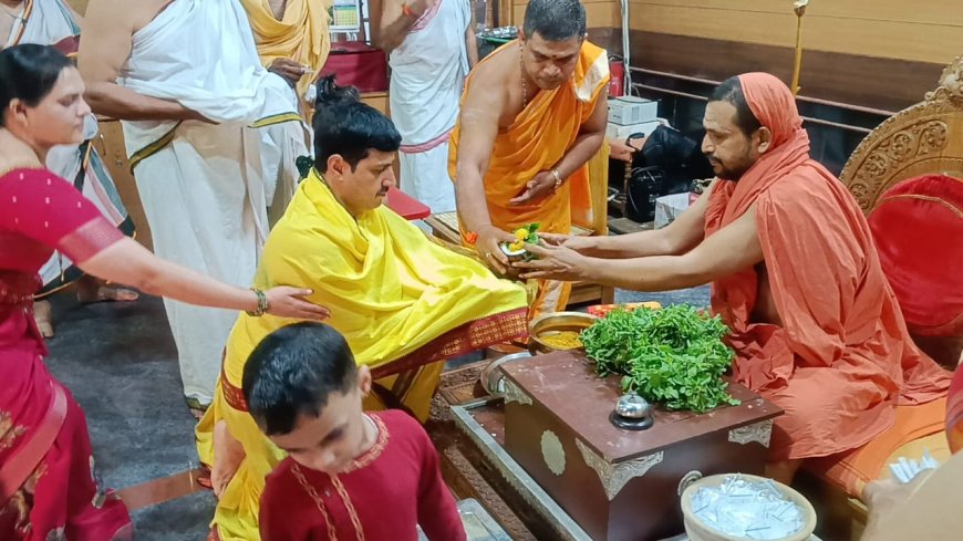 ಸೋಂದಾ ಸ್ವರ್ಣವಲ್ಲಿ ಮಠದ ಚಾತುರ್ಮಾಸ್ಯ ವೃತಾಚರಣೆಯಲ್ಲಿ ಅನಂತಮೂರ್ತಿ ಹೆಗಡೆ ಭಾಗಿ