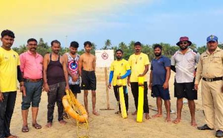 ಗೋಕರ್ಣದ ಸಮುದ್ರದಲ್ಲಿ ಸುಳಿಗೆ ಸಿಲುಕಿ ಮುಳುಗುತ್ತಿದ್ದ ಮೂವರು ಪ್ರವಾಸಿಗರ ರಕ್ಷಣೆ!